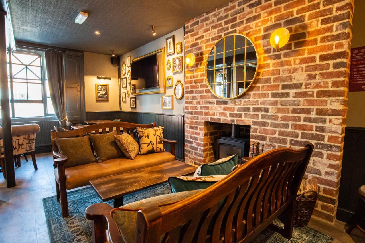 Kings Arms Hotel Stansted Mountfitchet Eksteriør billede