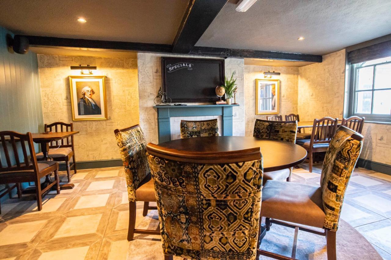 Kings Arms Hotel Stansted Mountfitchet Eksteriør billede