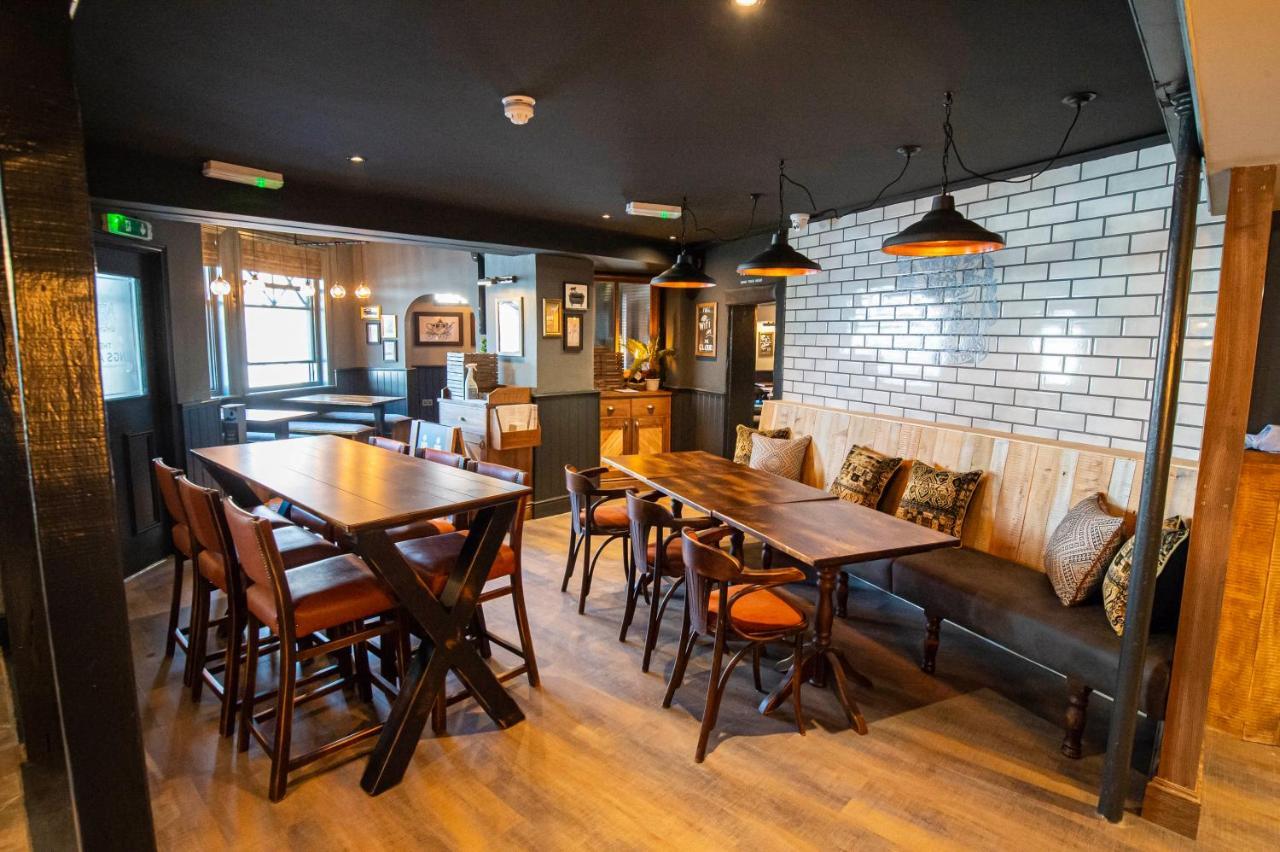 Kings Arms Hotel Stansted Mountfitchet Eksteriør billede